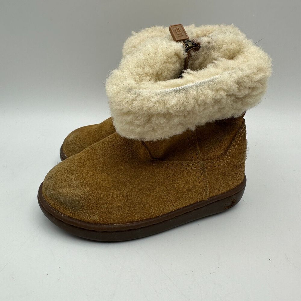 UGG Jorie II Winter Boots Unisex Kid 6 Brown Fur Trim Side Zip Round Toe Comfort